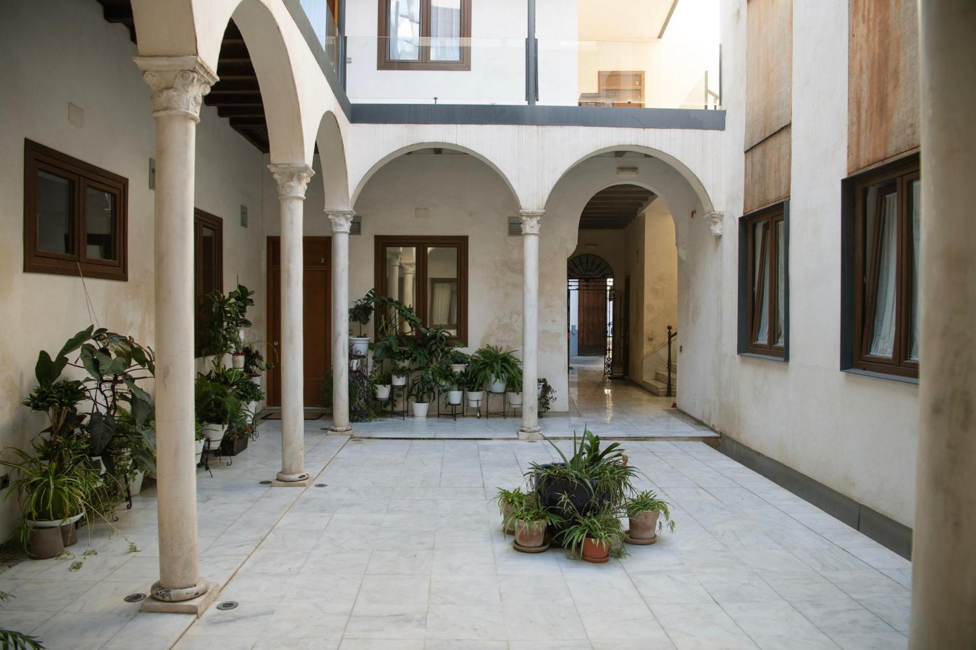 Casa Palacio Bustos Tavera 세비야 외부 사진